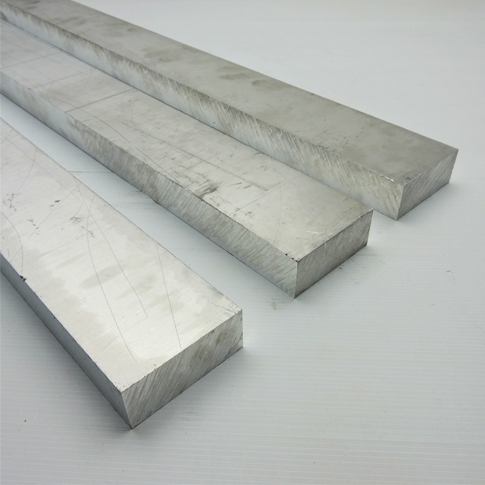 1.125″ thick 1 1/8 Aluminum 6061 PLATE 2.4″ x 19.754″ Long QTY 3 sku 241219*