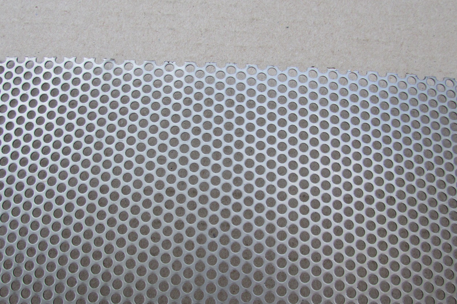 3/16″ HOLES –20 GAUGE-304 STAINLESS PERFORATED SHEET –5-3/4″ X 11-1/2″