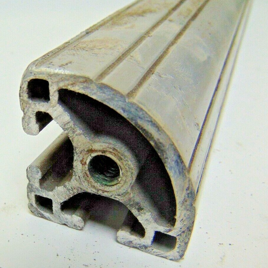 80/20 T-SLOT 1517 ALUMINUM CURVED QUARTER ROUND 1.5 X 1.5″, 24″ L