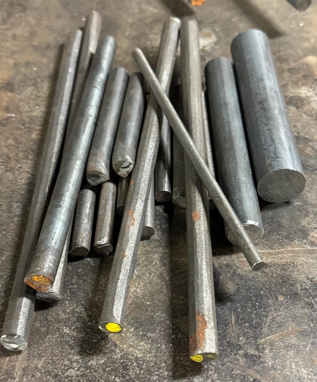 6+ # STEEL 1″ 3/4″ 1/2″ 3/8″ 1/4″ Blacksmith iron solid round bar metal stock
