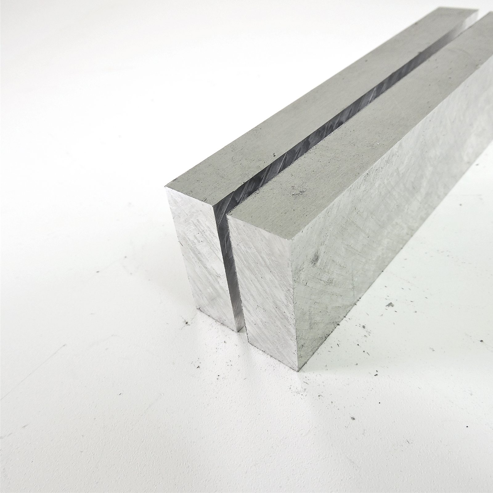 .625″ thick 5/8 Aluminum 6061 PLATE 1.75″ x 30.375″ Long QTY 2 sku 335200