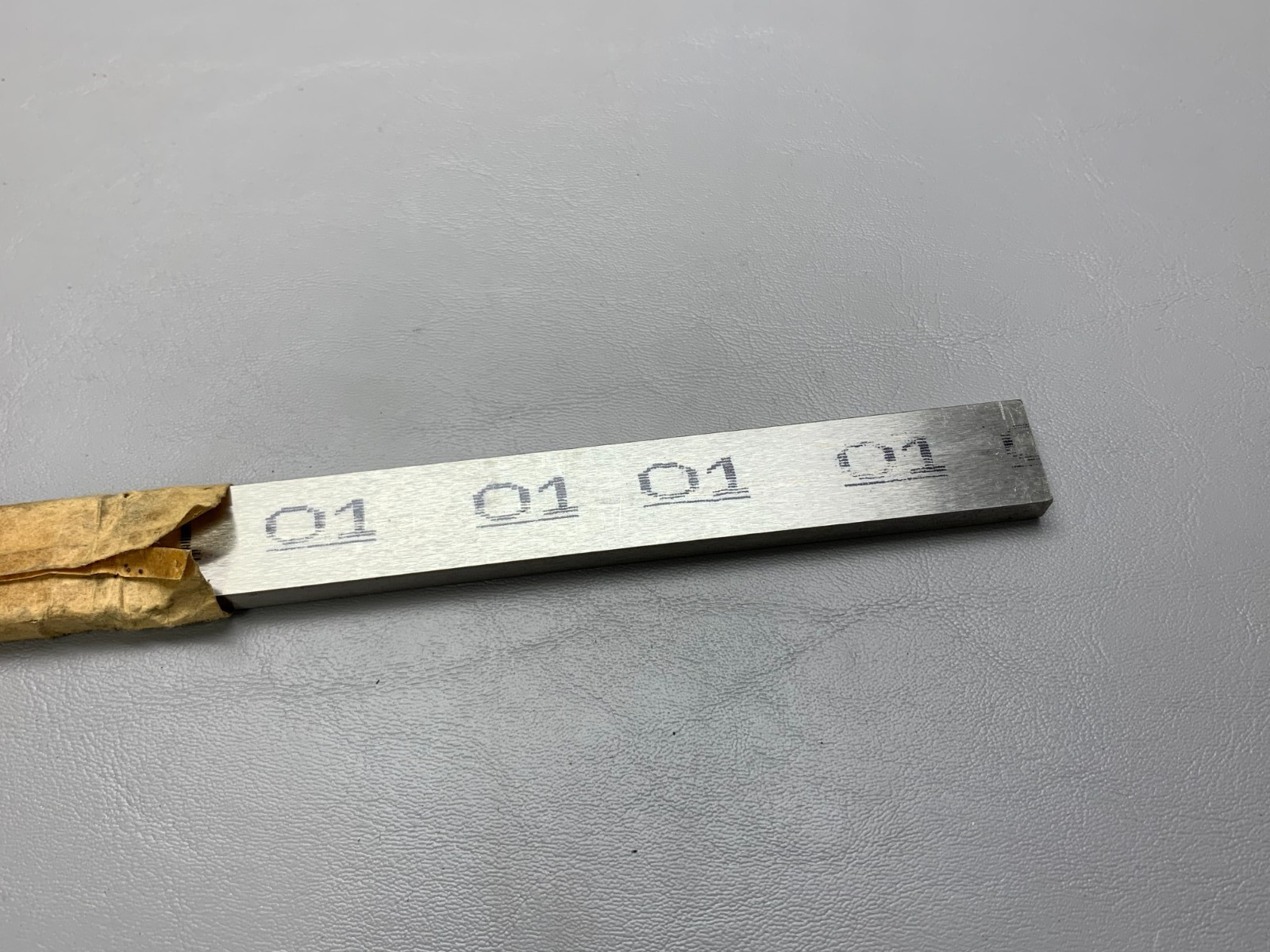 O1 Tool Steel Flat Stock 1/4″ x 3/4″ x 36″ Oil-Hard Precision Ground MSC 0626306
