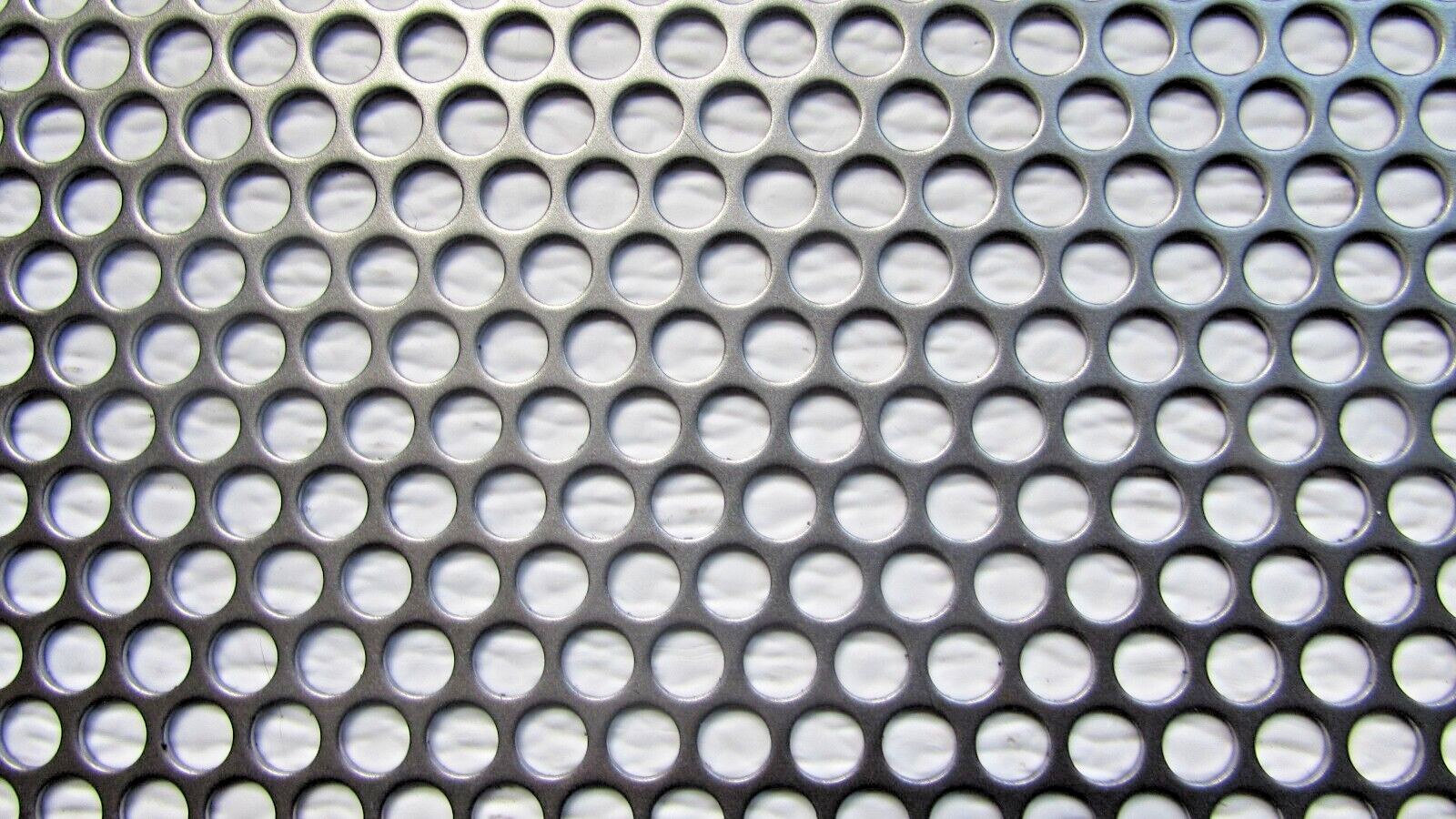 1/4″ HOLES–16 GA.-(0598)-304 STAINLESS PERFORATED SHEET— 11″ X 9-3/4″
