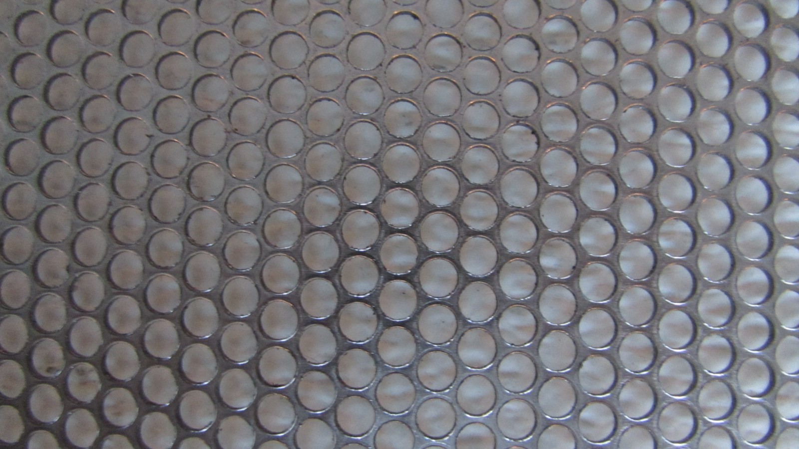 5/32″ HOLES ON 3/16″STAGGERED-20 GA STAINLESS PERFORATED SHEET–6-7/8″ X 11-1/2″