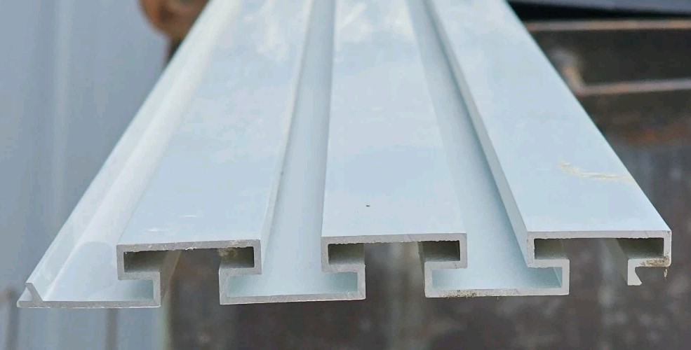 10 Pcs 5in Wide X 1/2in Thick X 12ft6in Aluminum Groove Slat Wall Panels