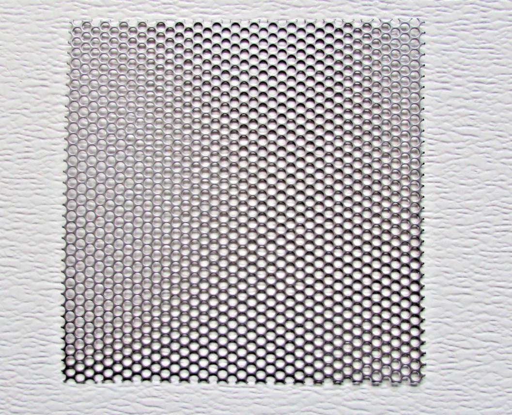 -5/32 HOLES -18 GAUGE 304 STAINLESS PERFORATED SHEET- 6″ X 6″
