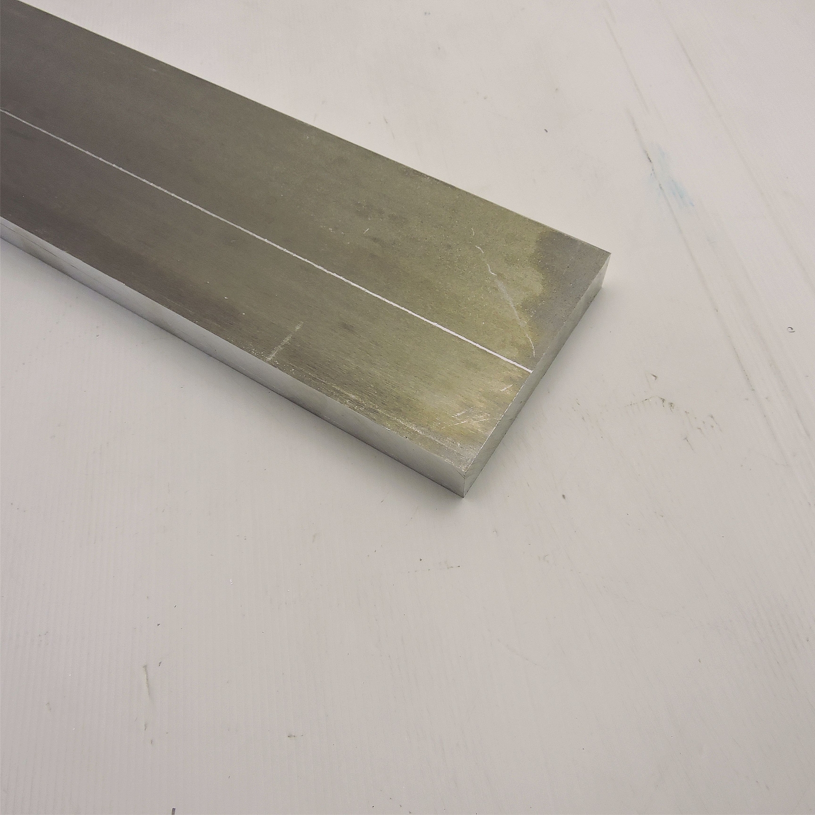 1.125″ thick 1 1/8 Aluminum 6061 PLATE 5.375″ x 35.375″ Long sku 186590