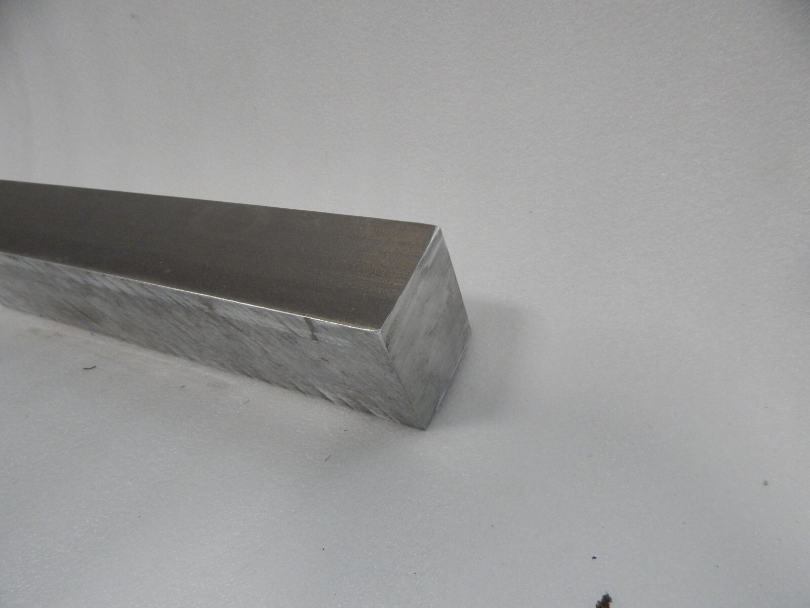 2-1/2″ X 2-1/2″ ALUMINUM 6061 FLAT BAR 2-1/2+ X 2-1/2+ Priced by the inch