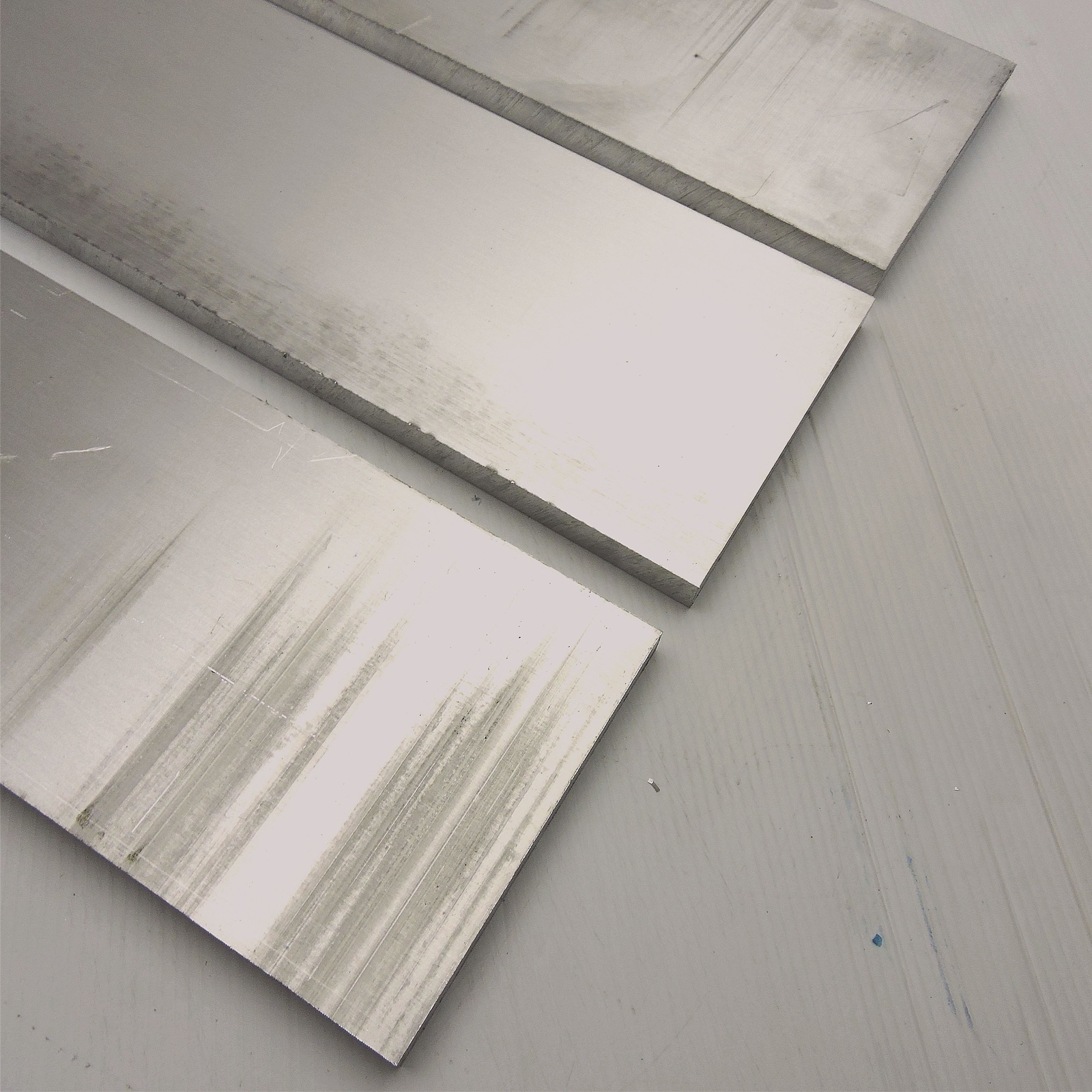 .625″ thick 5/8 Aluminum 6061 PLATE 5.5″ x 15.375″ Long QTY 3 sku 242141