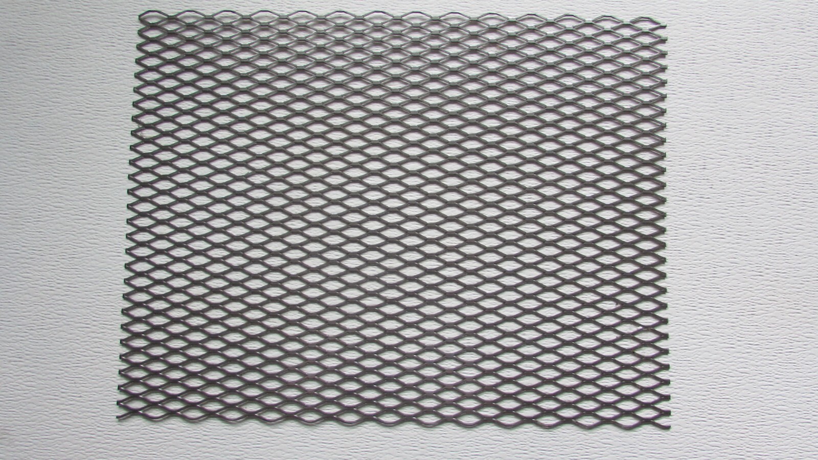 1/2″-#16 GAUGE- 304 STAINLESS STEEL FLATTENED EXPANDED METAL–10-1/2″ X 20-3/8″
