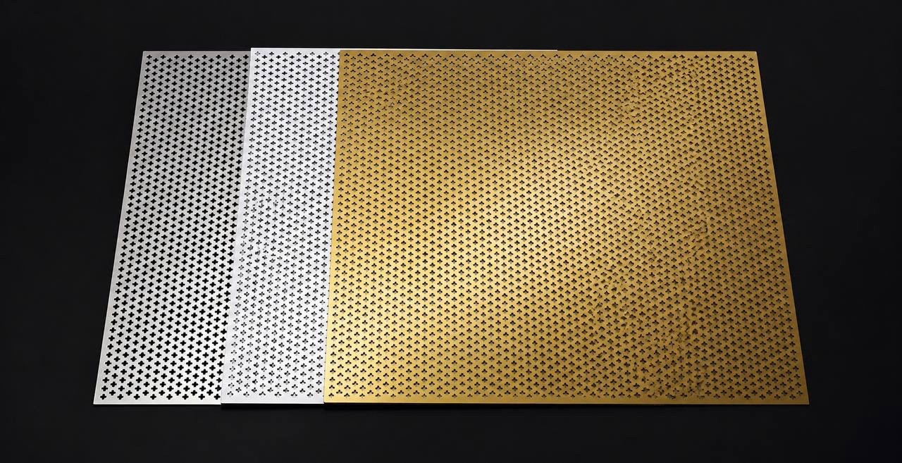 White Cloverleaf Perforated Aluminum Sheet Metal 36×48″ Decorative Panel