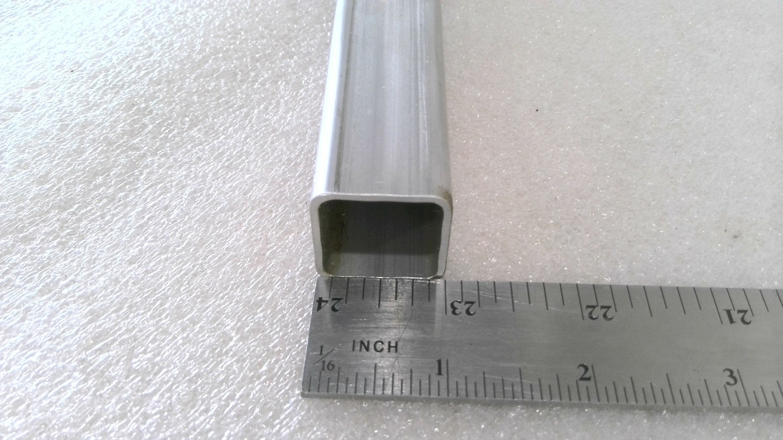​6061-T6 1 X 1 X 20-1/2″ ALUMINUM TUBE WITH .065″ THICK WALL ( LOT OF 15 TUBES )