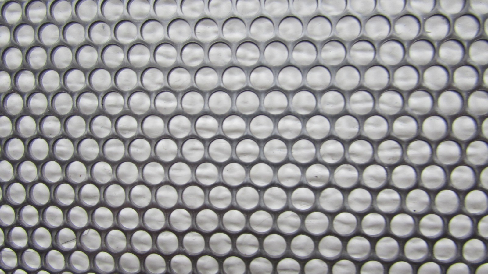 5/32″ ROUND HOLE 18 GA. STAINLESS PERFORATED SHEET—- 11″ X 24″