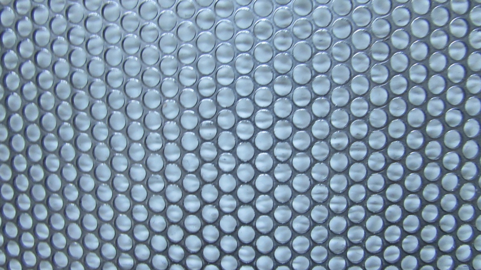 5/32″ HOLES ON 3/16″STAGGERED-20 GA STAINLESS PERFORATED SHEET–6-7/8″ X 11-1/2″