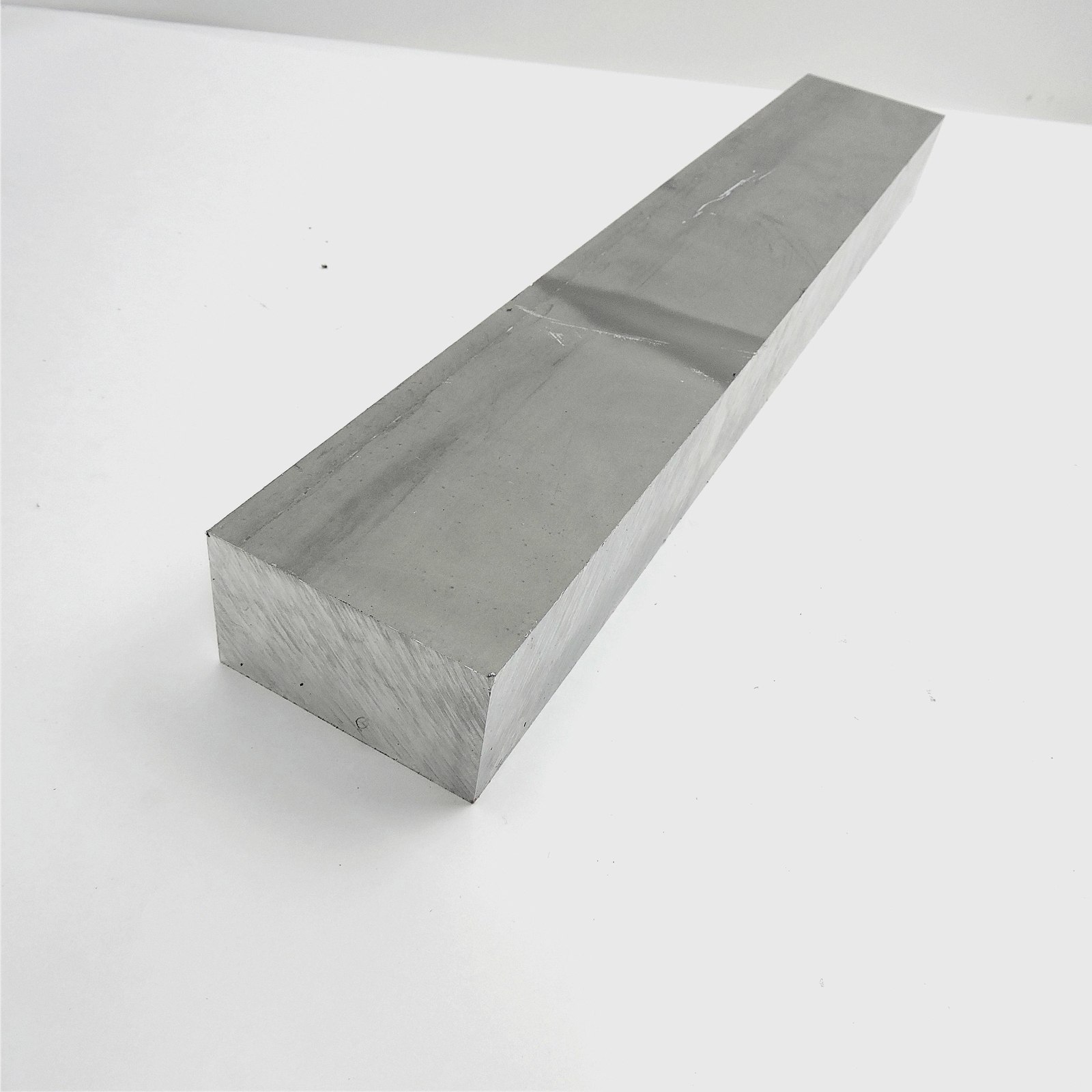 2.5″ thick 2 1/2 Aluminum 6061 PLATE 3.4375″ x 21.375″ Long sku 180859