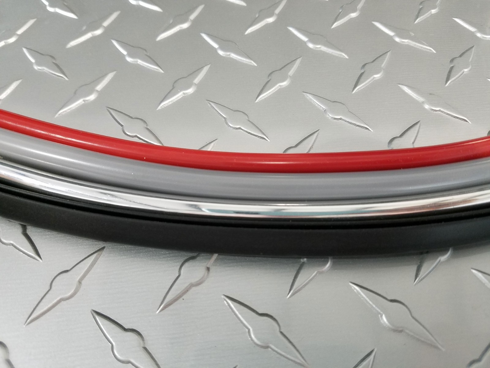 Diamond Plate Trim – “Chrome” Vinyl Edge (50 feet)