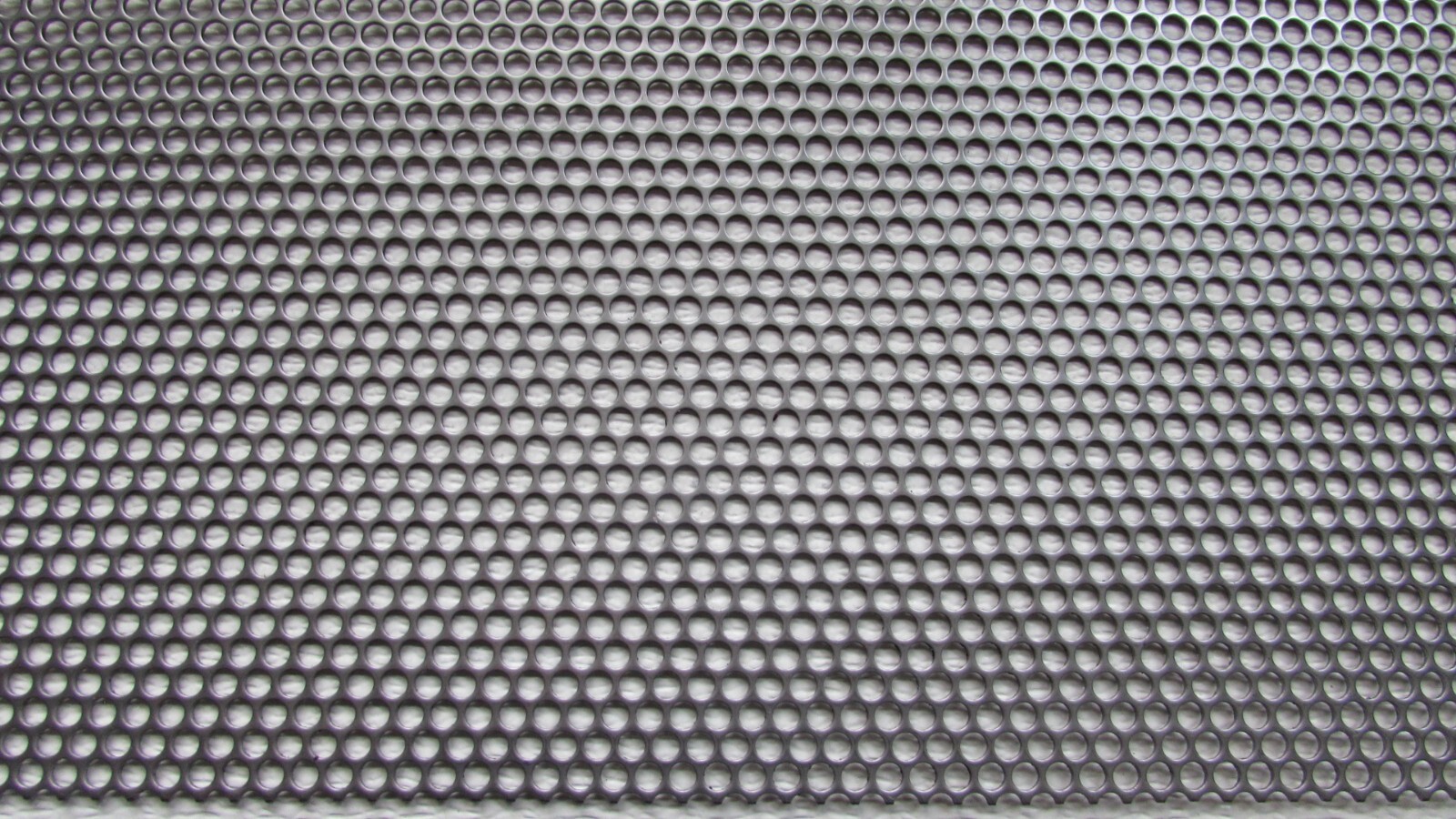 1/4″ HOLES 16 GAUGE 304 STAINLESS STEEL PERFORATED SHEET–10-3/4″ X 24″