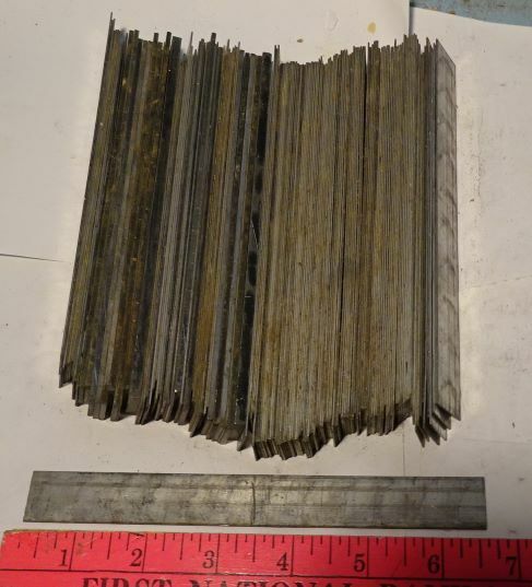 * 10 LB Lot – 100 pcs 7″ Thin FLAT STRIPS – LEAD ?? – VTG PRINTING SPACERS ***