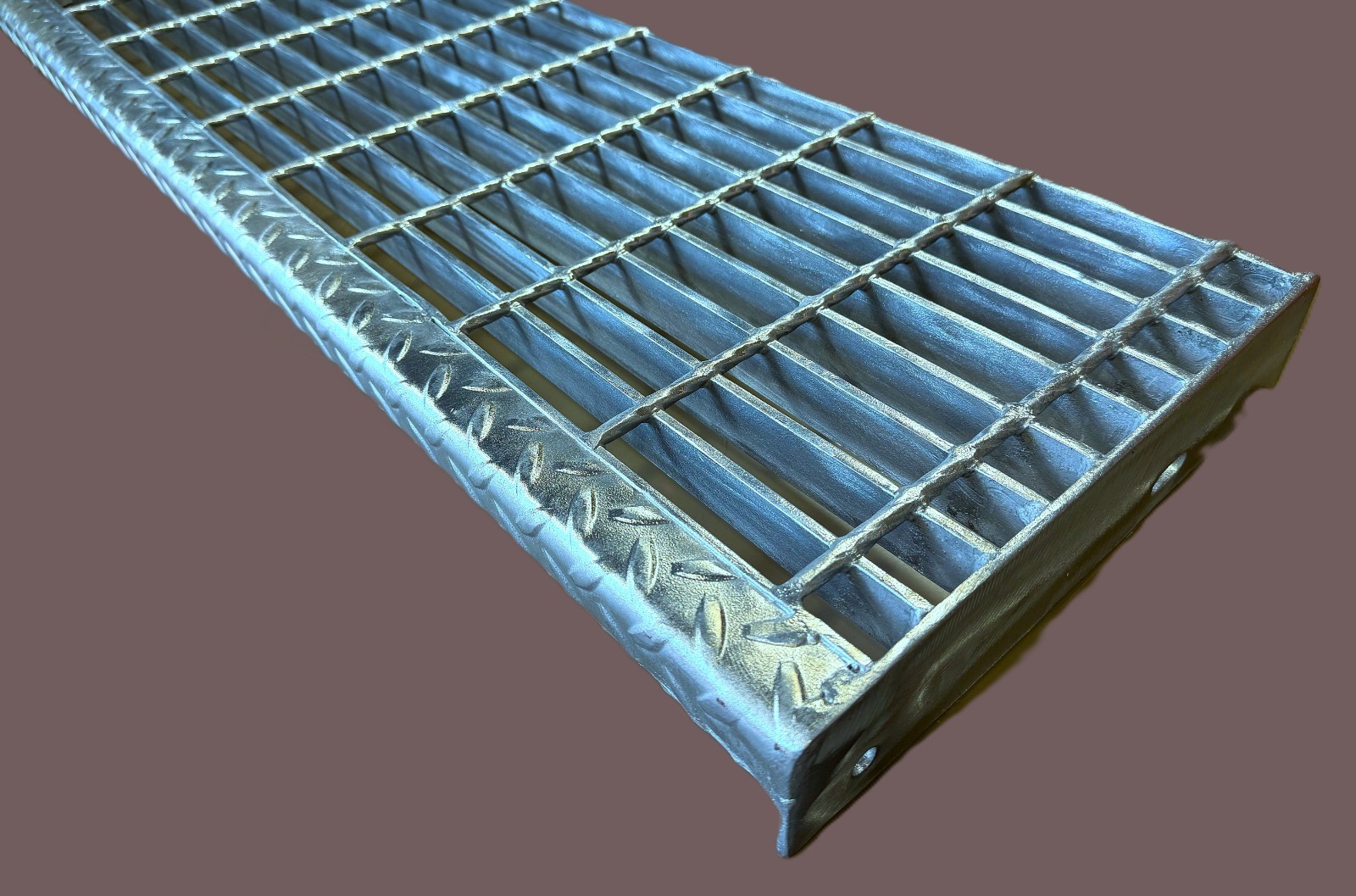 Steel bar grating galvanized stair tread size 36″ x 12″ X 1-1/4″