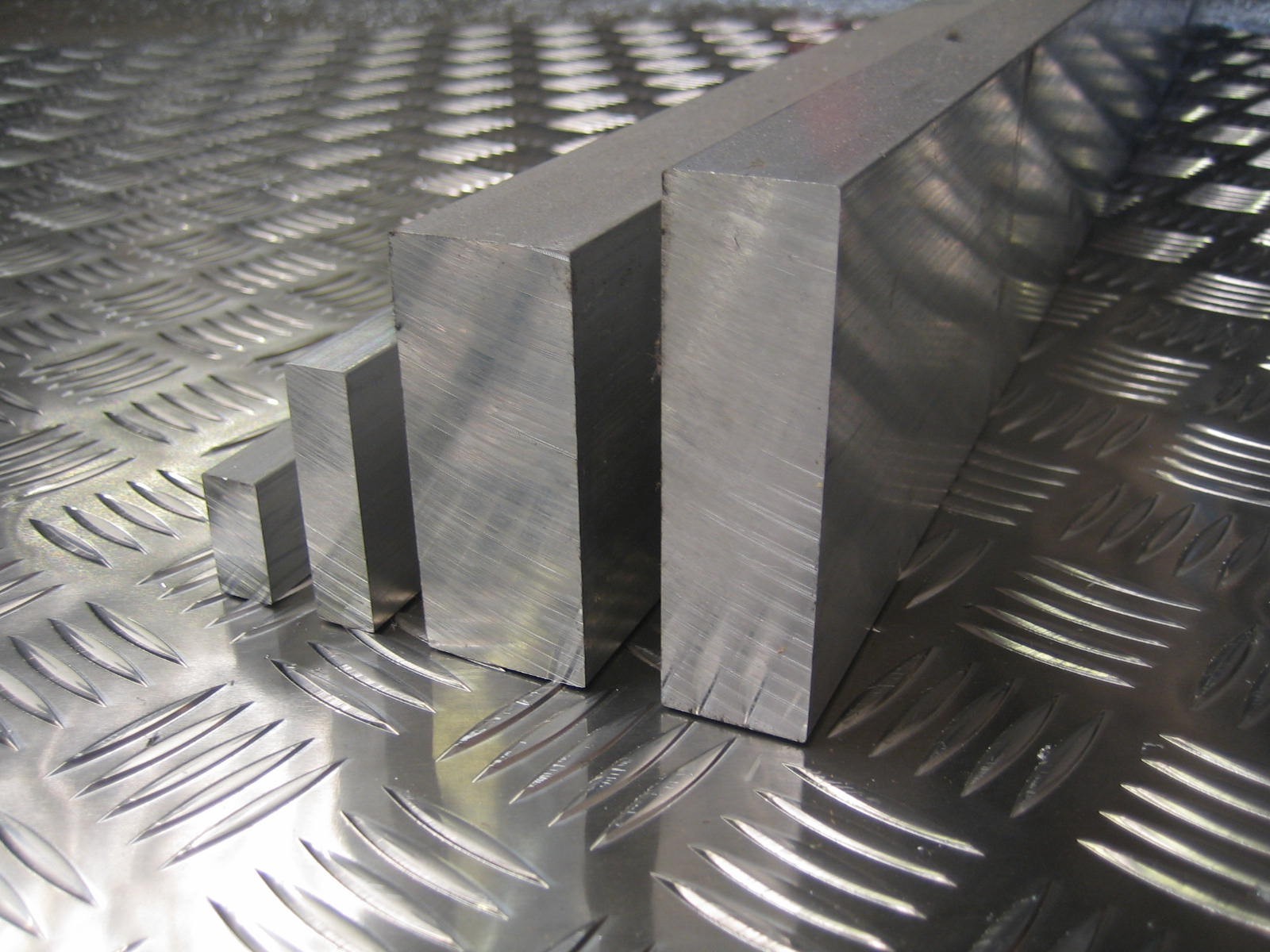 Aluminium Flat Bar Strip Plate 25mm 30mm 40mm 50mm many sizes grade 6063 6082