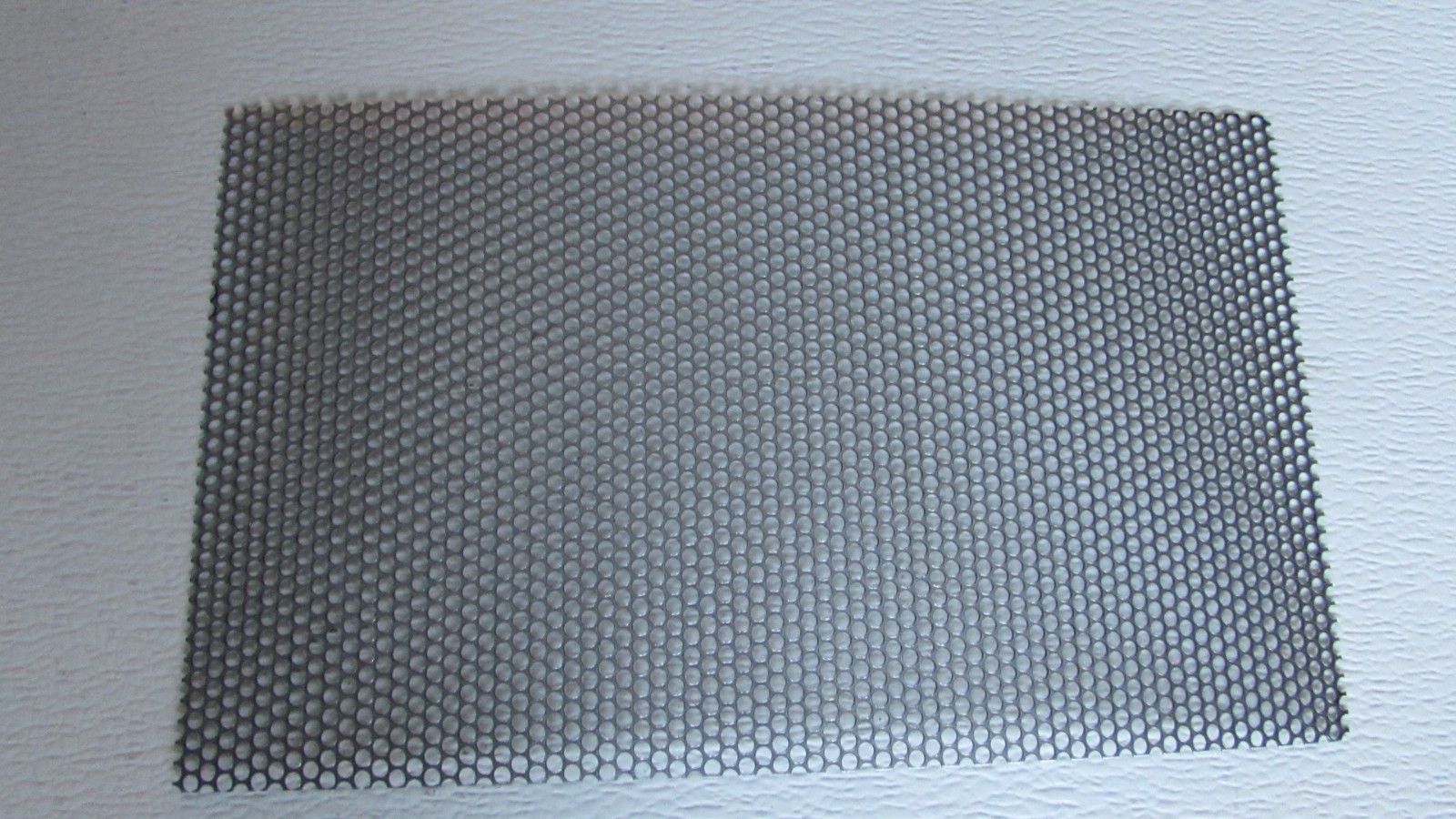 5/32″ HOLES ON 3/16″STAGGERED-20 GA STAINLESS PERFORATED SHEET–6-7/8″ X 11-1/2″