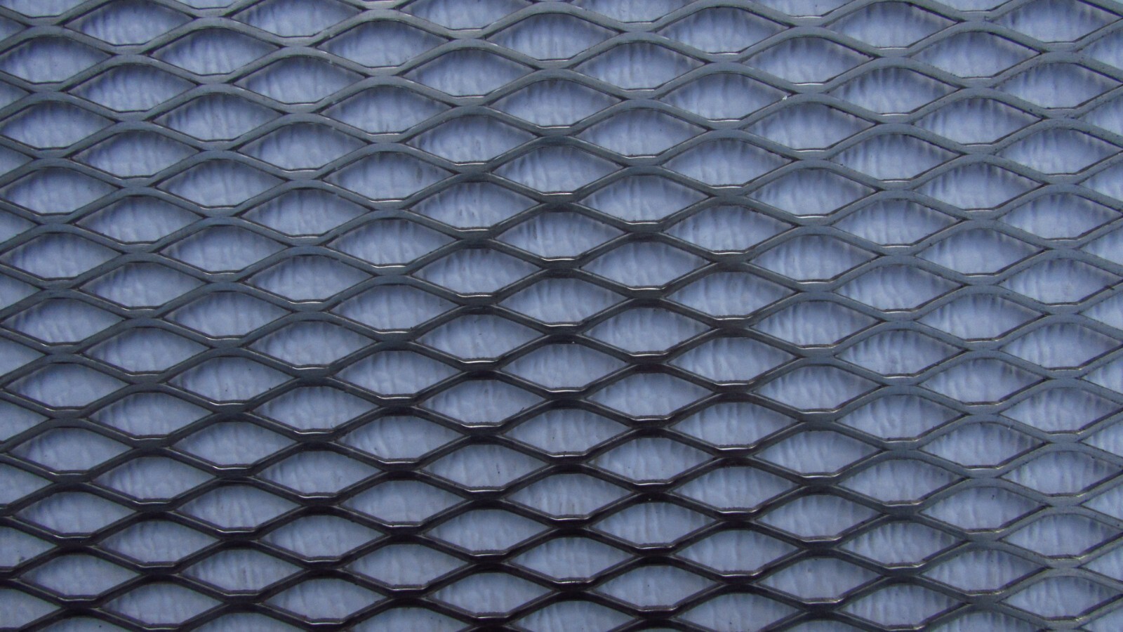 1/2 X #16 304 STAINLESS STEEL FLATTENED EXPANDED METAL—–24″ X 24″