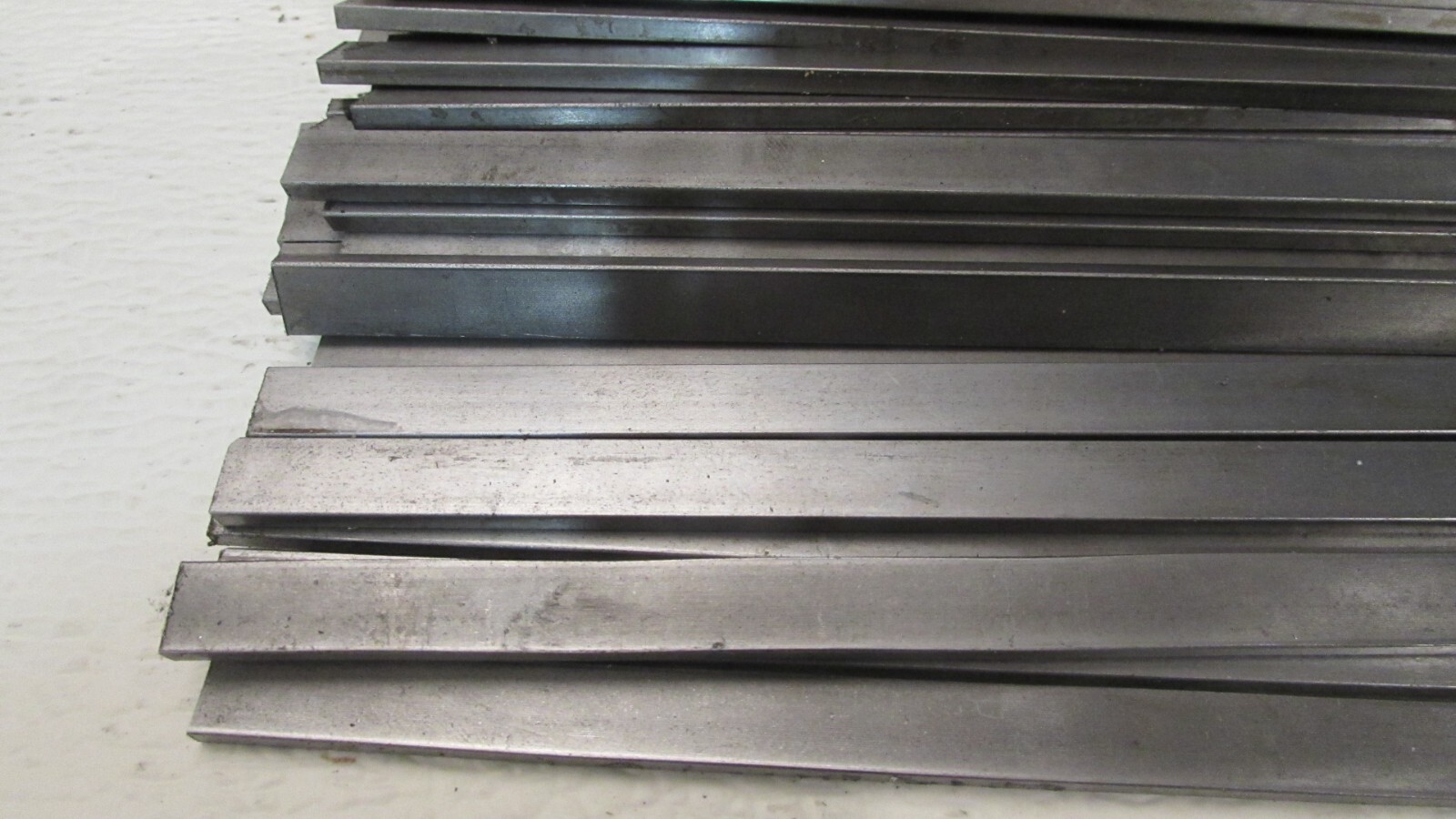 1/8″ THICK X 3/8″ WIDE X 9″ LONG CR 1018 FLAT BAR–200 PIECE LOT