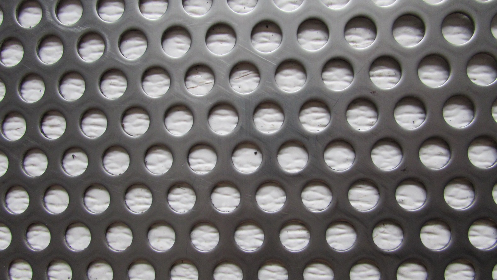 3/8″ HOLE 16 GAUGE 304 STAINLESS STEEL PERFORATED SHEET–12″ x 24″