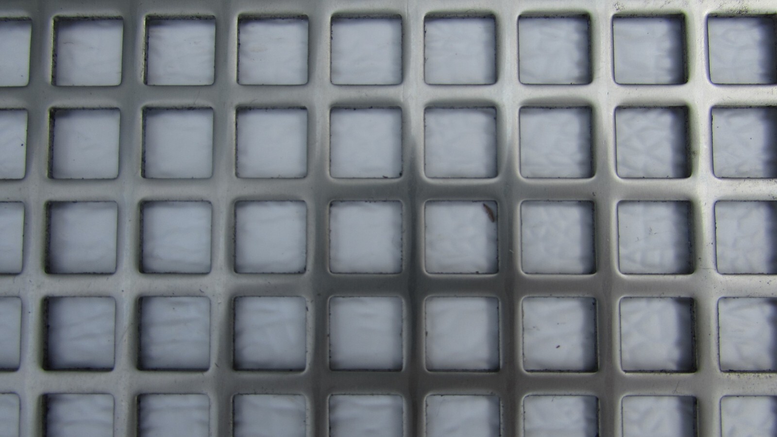 3/8″ SQUARE ON 1/2″ CENTERS 16 GA STAINLESS STEEL PERFORATED -7-5/8″ x 13″
