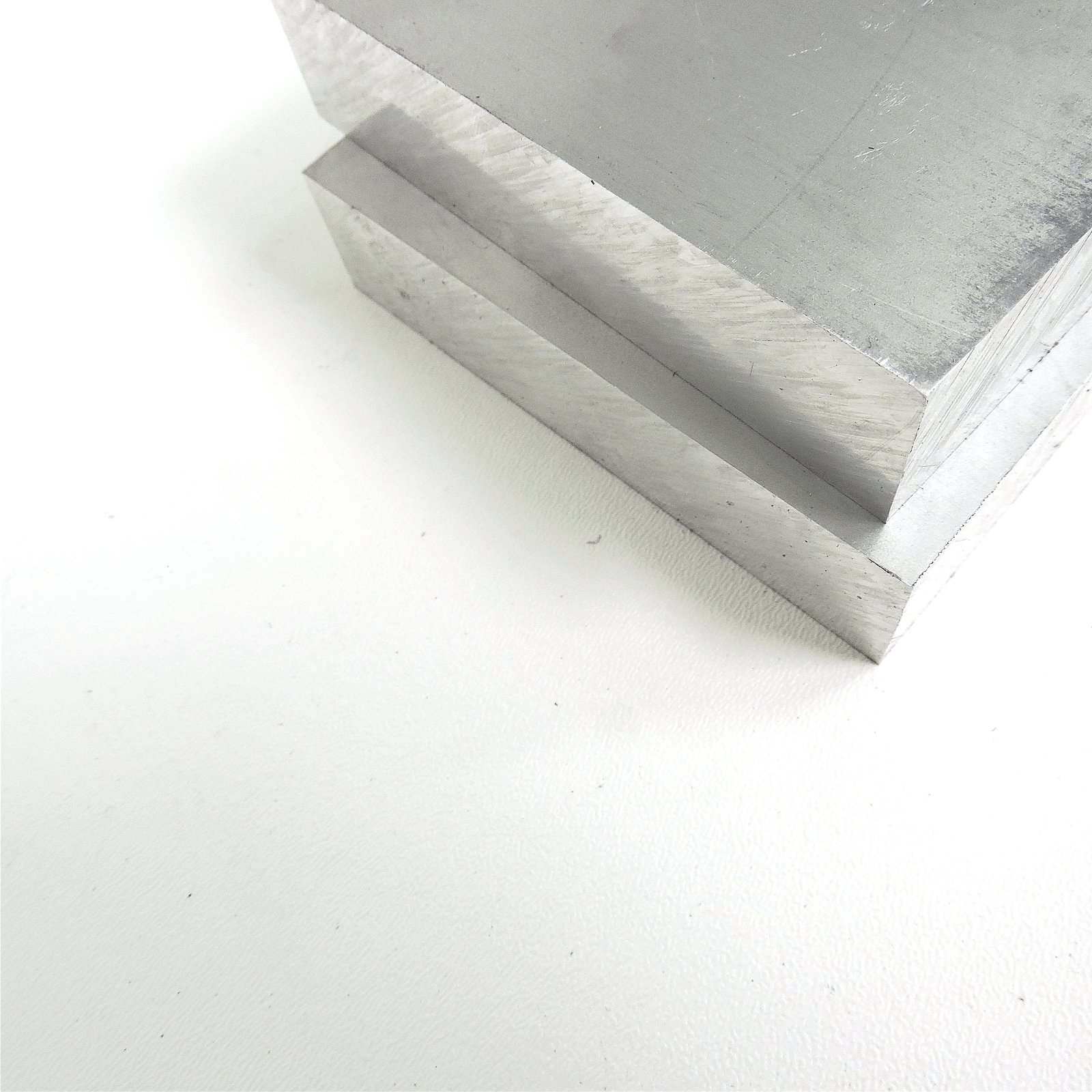 1.125″ thick 1 1/8 Aluminum 6061 PLATE 2.875″ x 30″ Long QTY 2 sku 125409