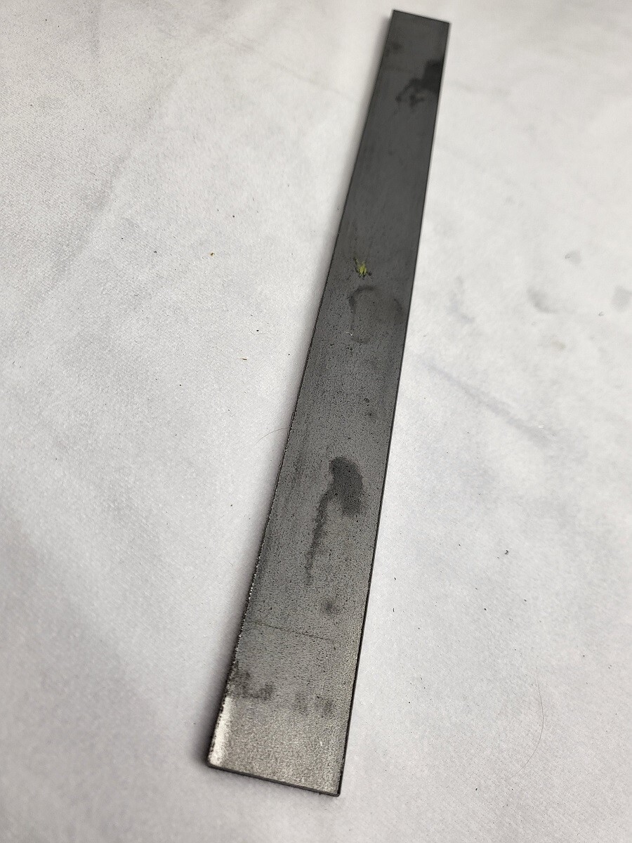 1095 Hot Rolled Carbon Steel 3/16″ x 1″, 12″ bar, Knife Making Stock, Billet