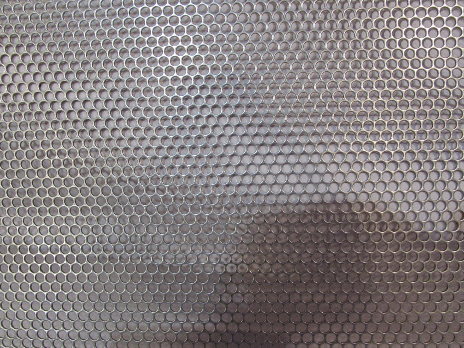 ==5/32 HOLES—20 GA. 304 STAINLESS PERFORATED SHEET– 7″ X 11-1/2″==