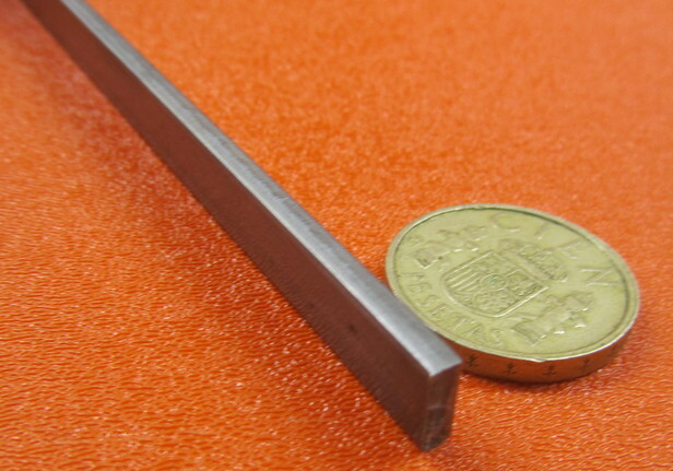 1018 Steel Bar, 1/8″ Thick x 3/8″ Wide x 24″ Length, 6 Pcs