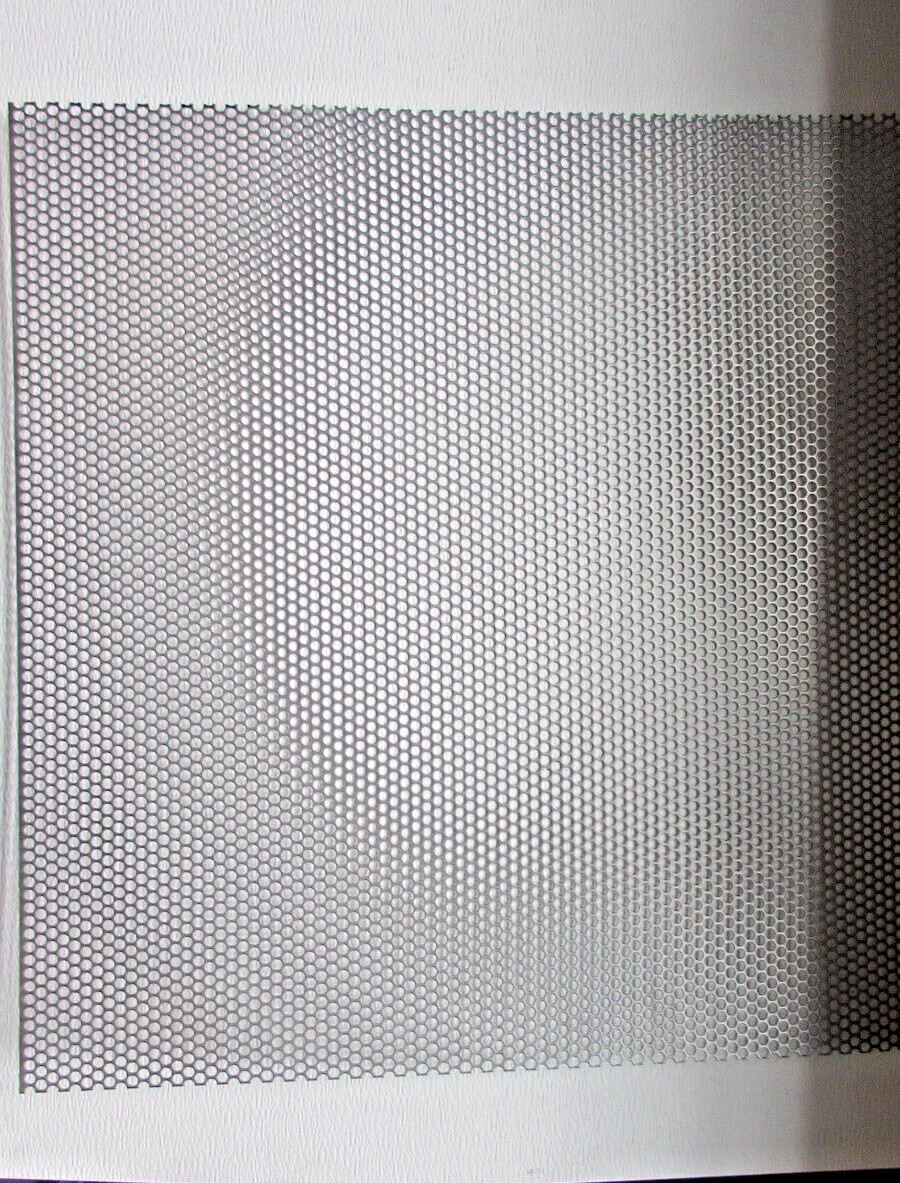 1/4″ HOLES 16 GAUGE 304 STAINLESS STEEL PERFORATED SHEET– 18″ X 18″