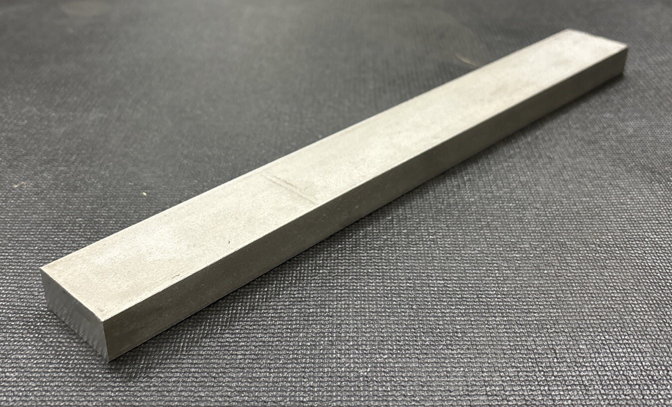 5/8″ Thickness 316 / 316L Stainless Steel Flat Bar 0.625″ x 1.5″ x 13″ Length