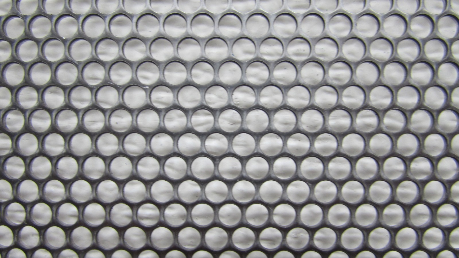 5/32″ ROUND HOLE 18 GA. STAINLESS PERFORATED SHEET—- 11″ X 24″