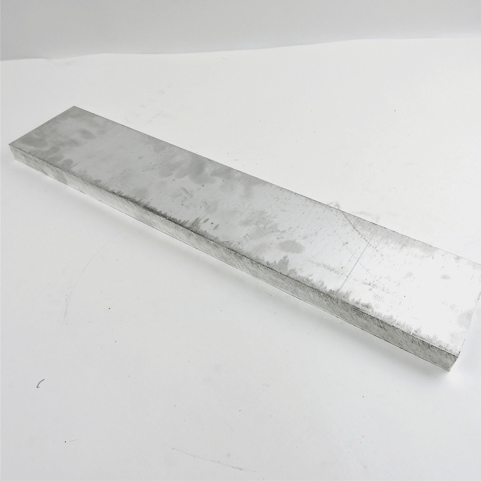 1.125″ thick 1 1/8 Aluminum 6061 PLATE 5″ x 26.625″ Long sku 335118