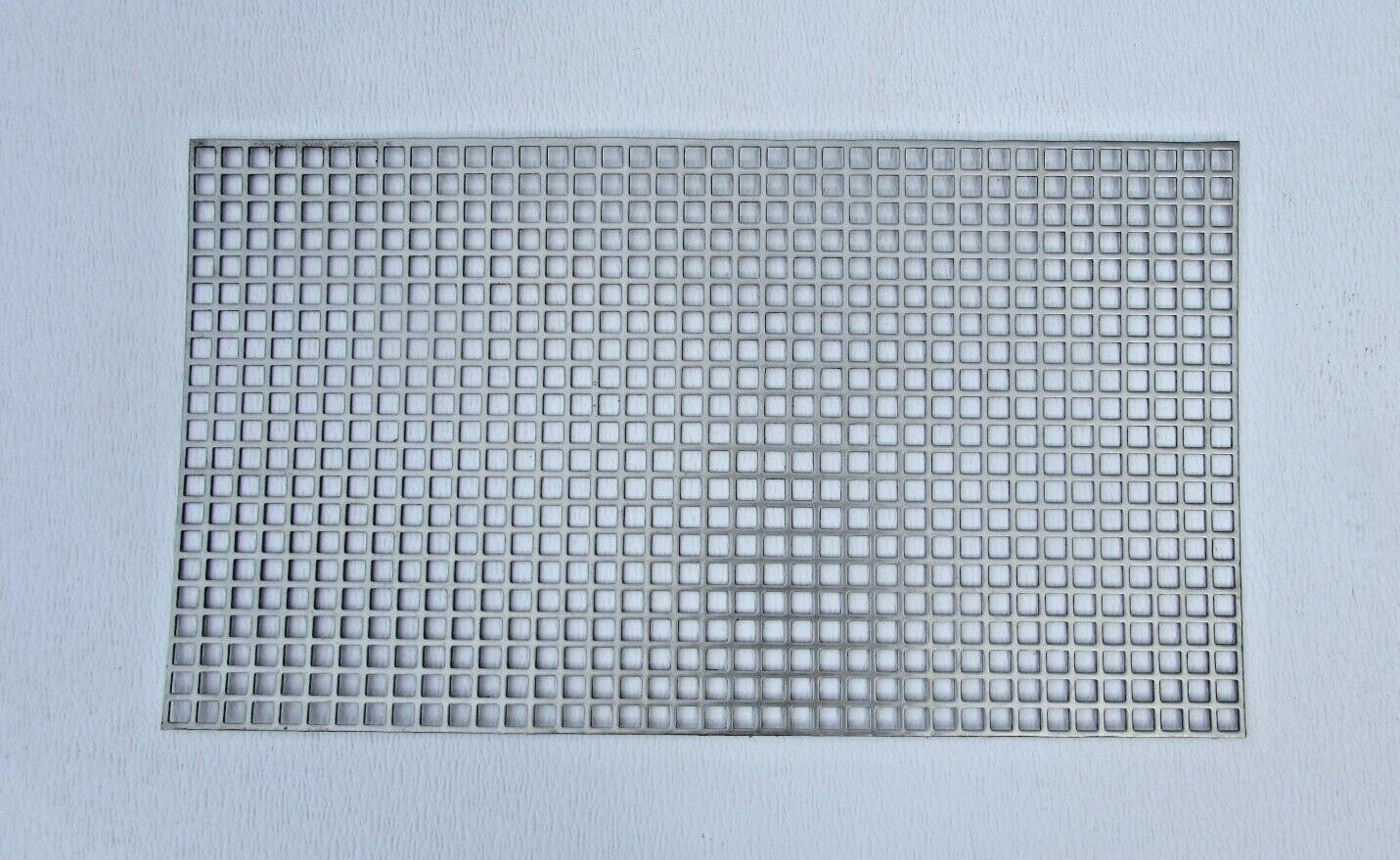 3/8 SQUARE PERFORATED METAL 16 GAUGE–PLAIN STEEL– 10-1/4″ X 29″