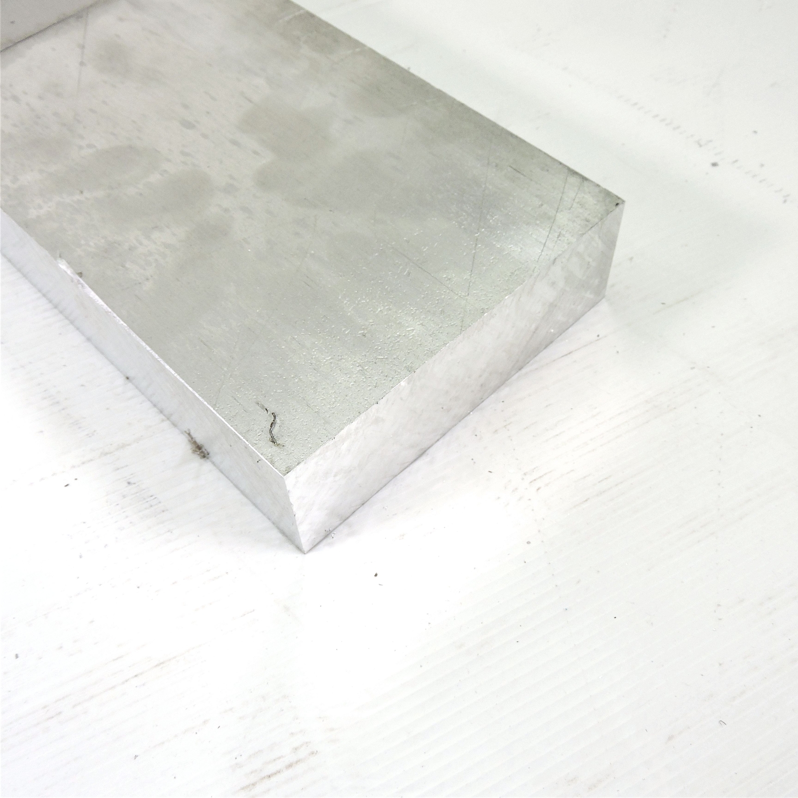 1.75″ thick 1 3/4 Aluminum 6061 PLATE 5.25″ x 38.375″ Long sku 125659