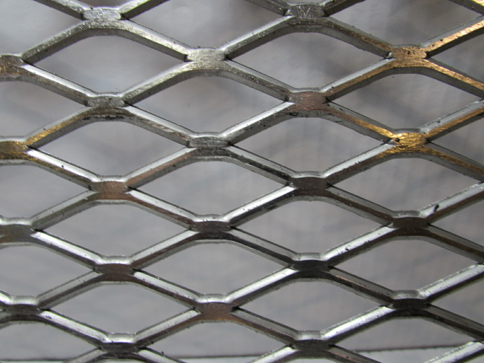 3/4#9 304 STAINLESS STEEL FLATTENED EXPANDED METAL–6-1/2″ X 20-3/4″