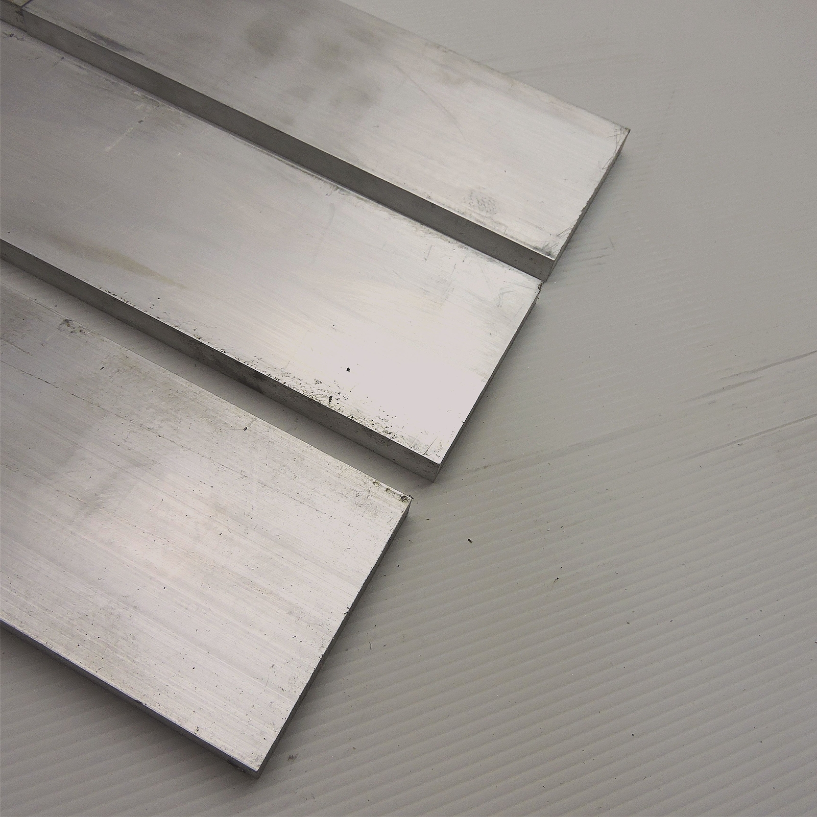 .375″ x 3.5″ Aluminum 6061 FLAT BAR 37.375″ Long new mill stock QTY 3 sku A610