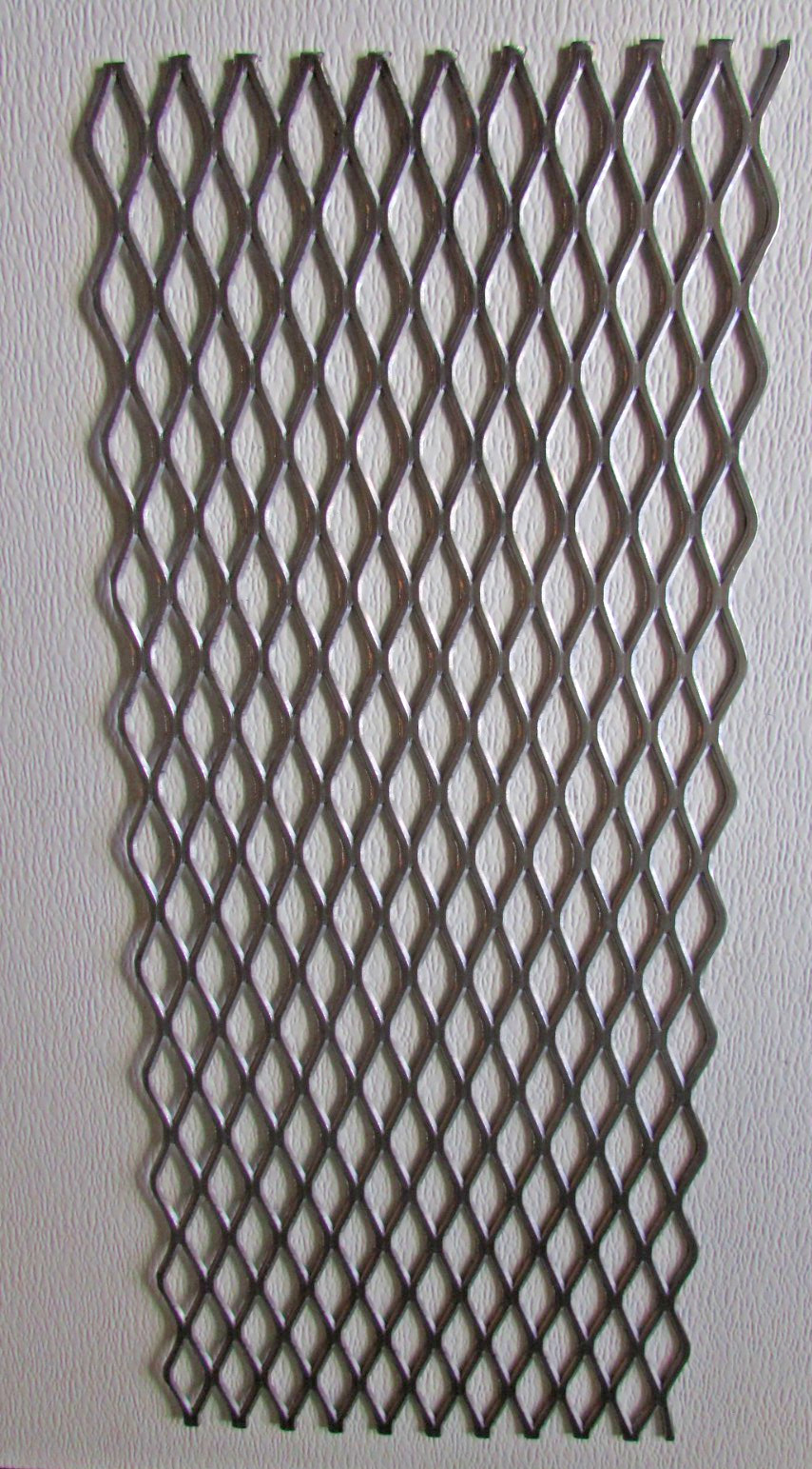 3/4#9 304 STAINLESS STEEL FLATTENED EXPANDED METAL—10″ x 23-1/2″