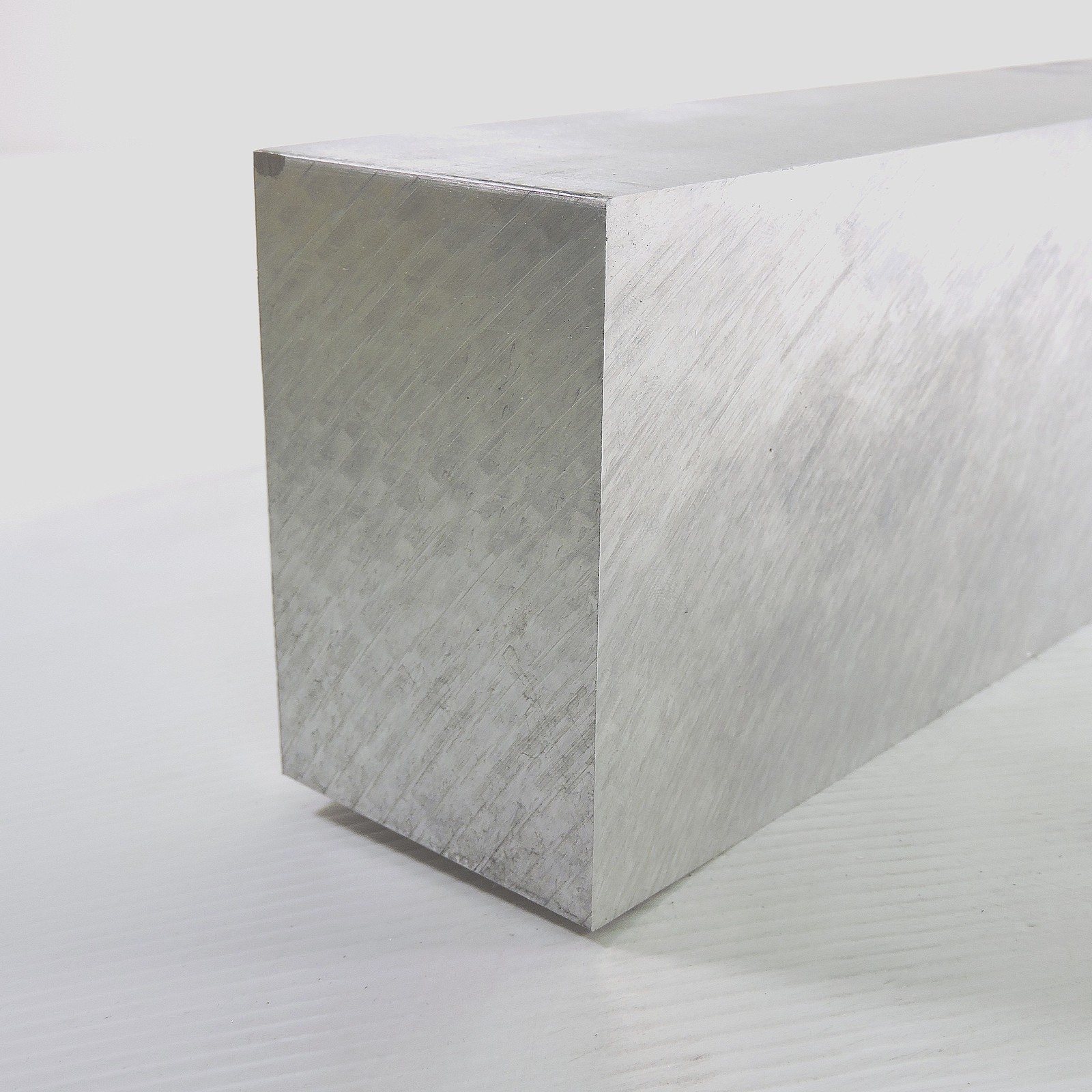 3.5″ thick 3 1/2 Aluminum 6061 PLATE 2.75″ x 19″ Long sku 340515