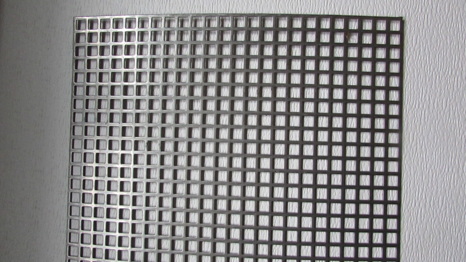 3/8″ SQUARE HOLE PERFORATED CARBON STEEL METAL 16 GA.- —-12″ X 12″