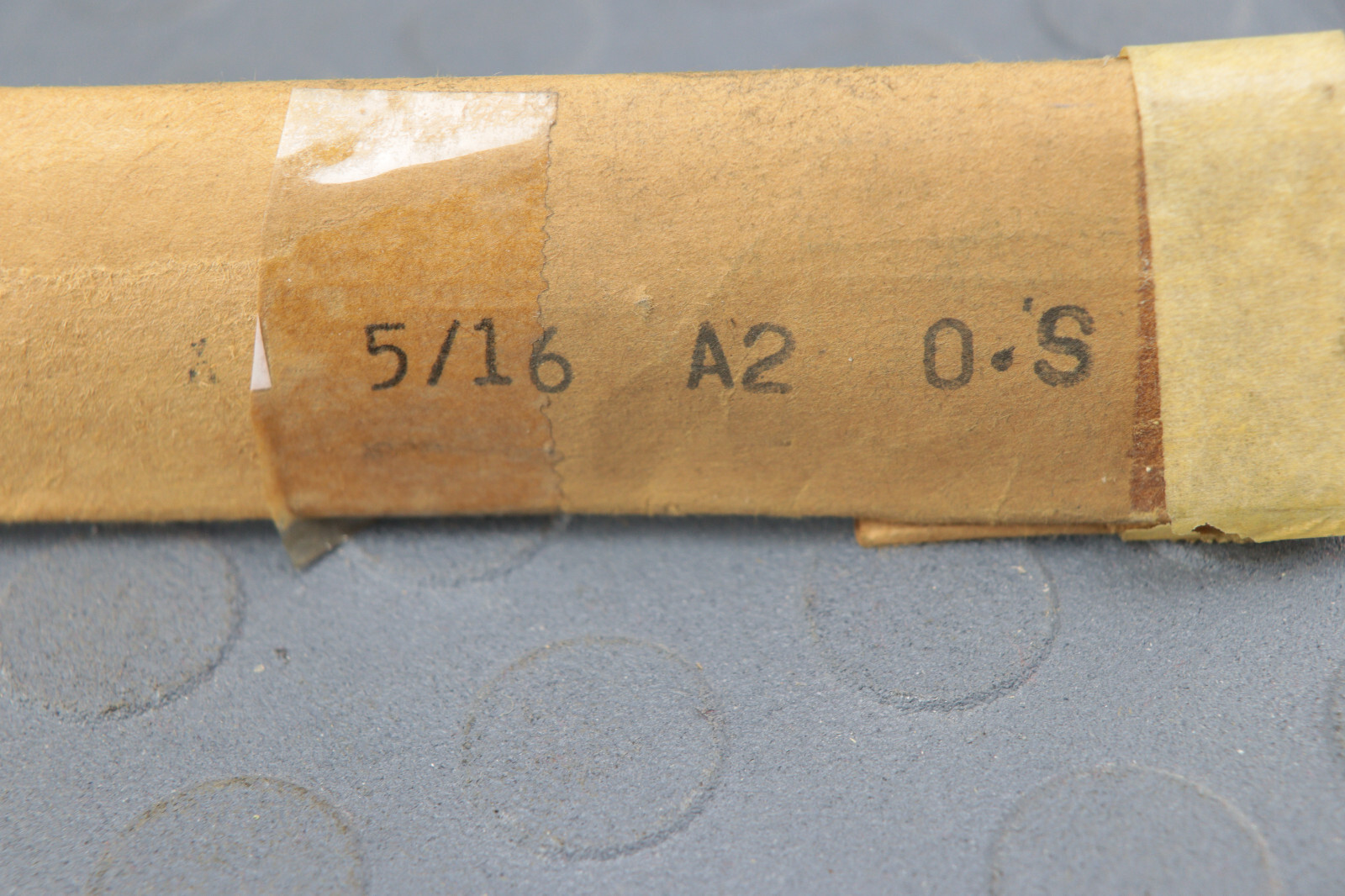 A2 A-2 TOOL STEEL 1/4″ X 5/16″ X 18″ OVERSIZED FLAT STOCK LOC2856