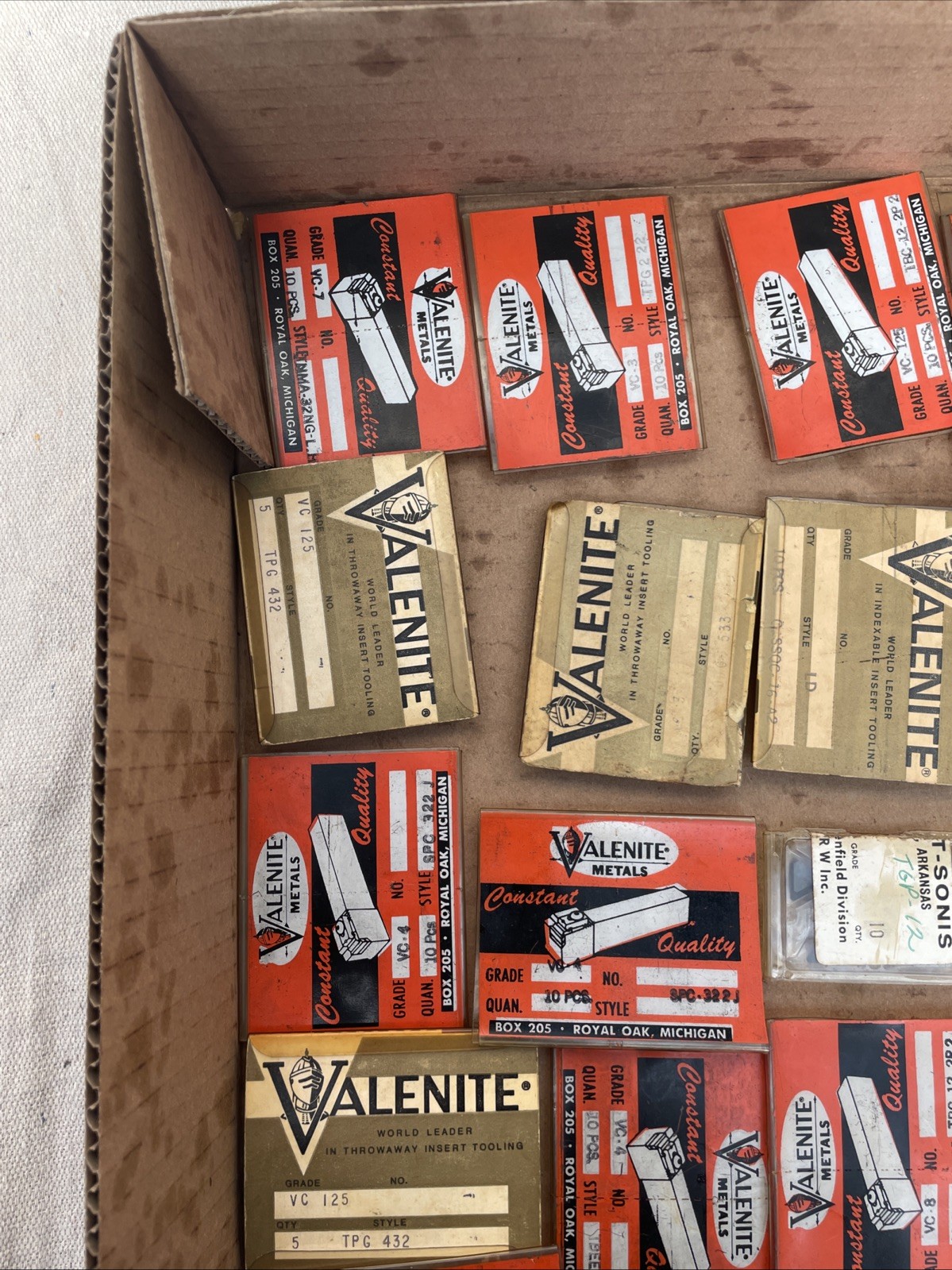 Mix Lot of Good Unused Carbide Inserts Approximately 100 Pieces