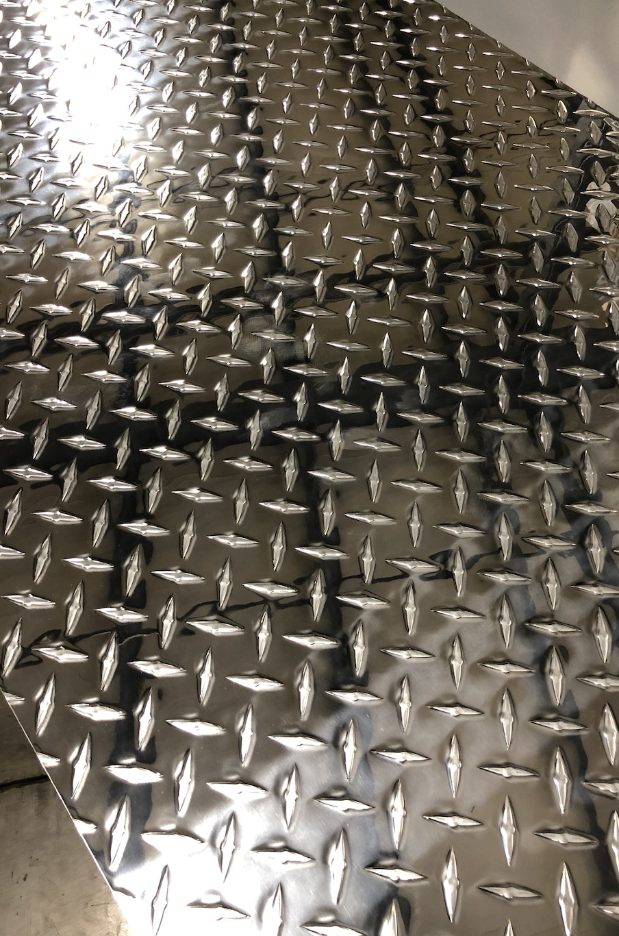 12″ x 24″ Diamond Plate Aluminum .045″ Thick – 18 Gauge (1.15mm)