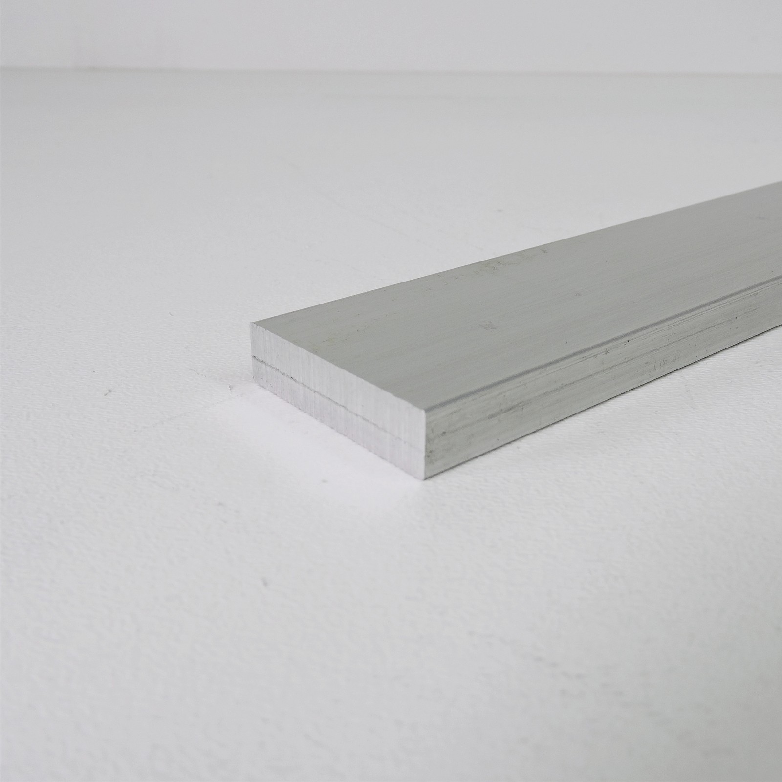 .375″ x 1.5″ Aluminum 6061 FLAT BAR 12.75″ Long new mill stock QTY 18 sku L499