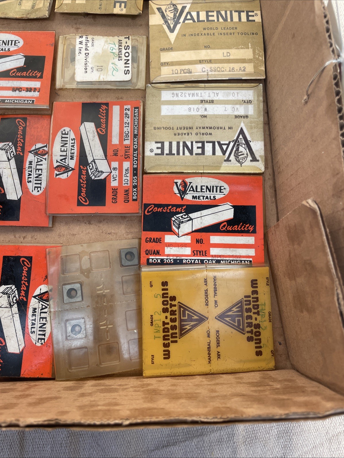 Mix Lot of Good Unused Carbide Inserts Approximately 100 Pieces