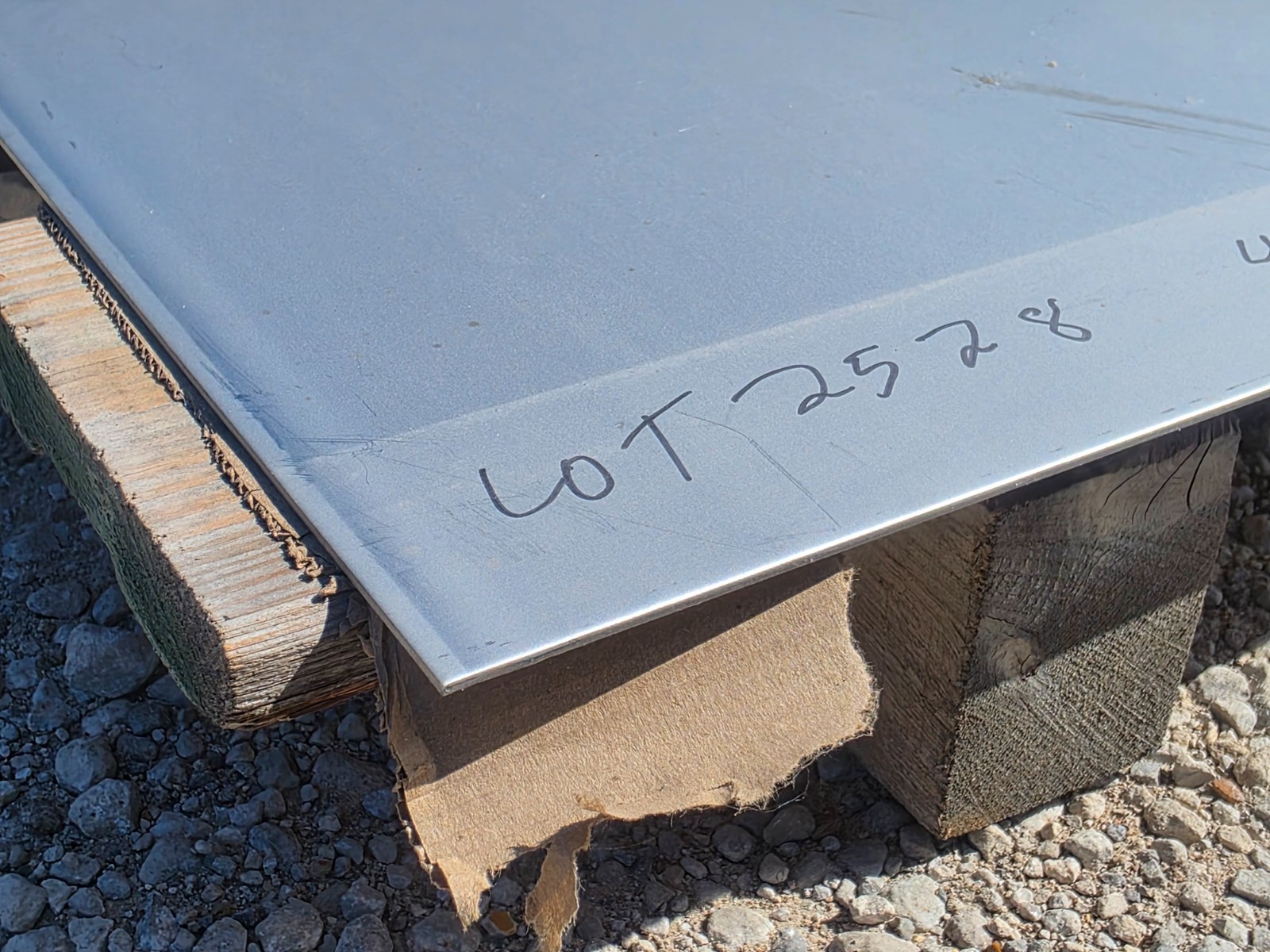 304 STAINLESS STEEL SHEET, 13GA, 0.090″ THICK, 48″ X 120″, 304 2B SS